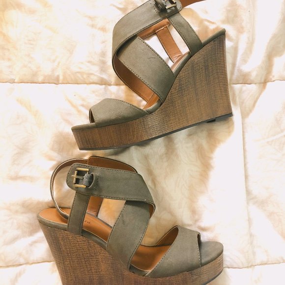 4" Wedges - Picture 2 of 2